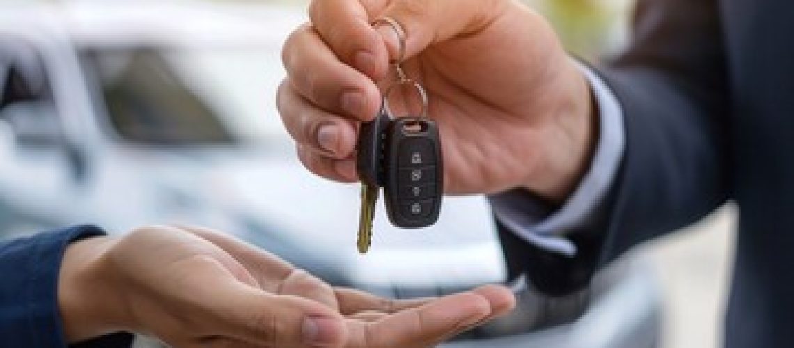 Como registrar uma solicitação de seguro automotivo